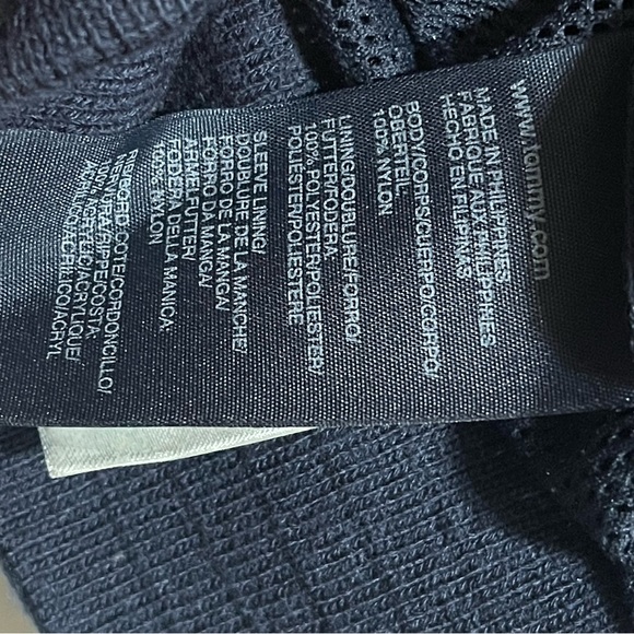 Tommy Hilfiger Lightweight Jacket Navy Blue Concealed Hood Waterproof Size XXL - Picture 12 of 12